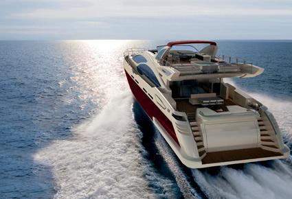 Azimut Grande 100 يخت ديناميكي يحضن المالك، ضيوفه والطاقم